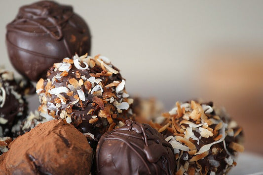 The Irresistible World of Chocolate Truffles: Craft Your Own Gourmet Delights!