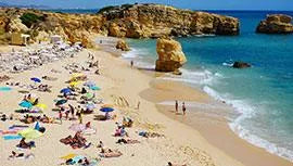 Summer Sun: What Are the Best Candies To Bring To The Beach?