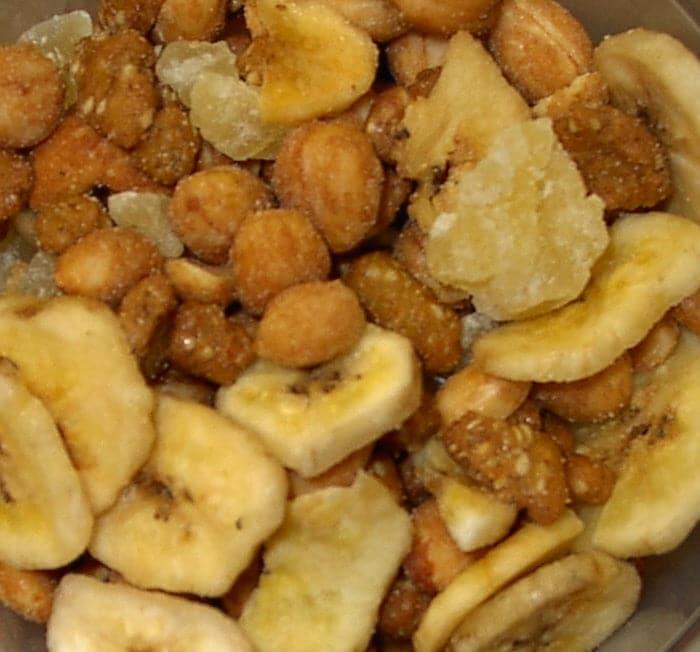 Tropical Crunch 14lb - Royal Wholesale